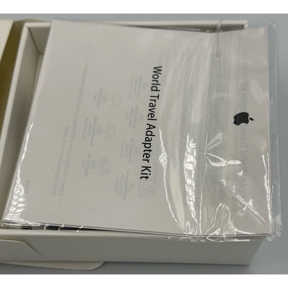 Apple World Travel Adapter Kit MD837AM/A White Brand New Open Box